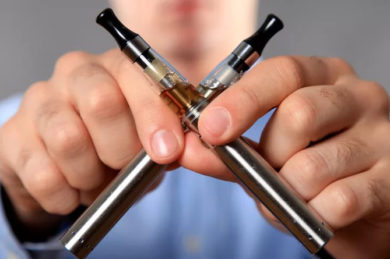 Ученые заявили о повышенном вреде электронных сигарет